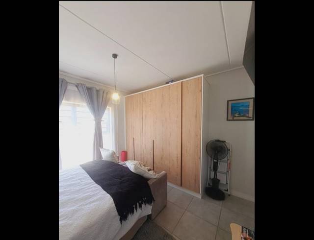 3 BEDROOM APARTMENT FOR SALE IN WATERFALL